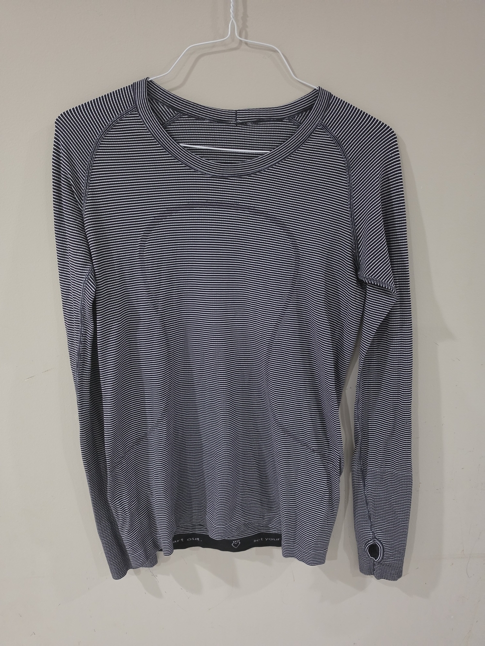 Lululemon Black White Micro Stripe Long Sleeve Running Top Size 10